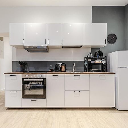 Discover Apartment Livorno Bagian luar foto