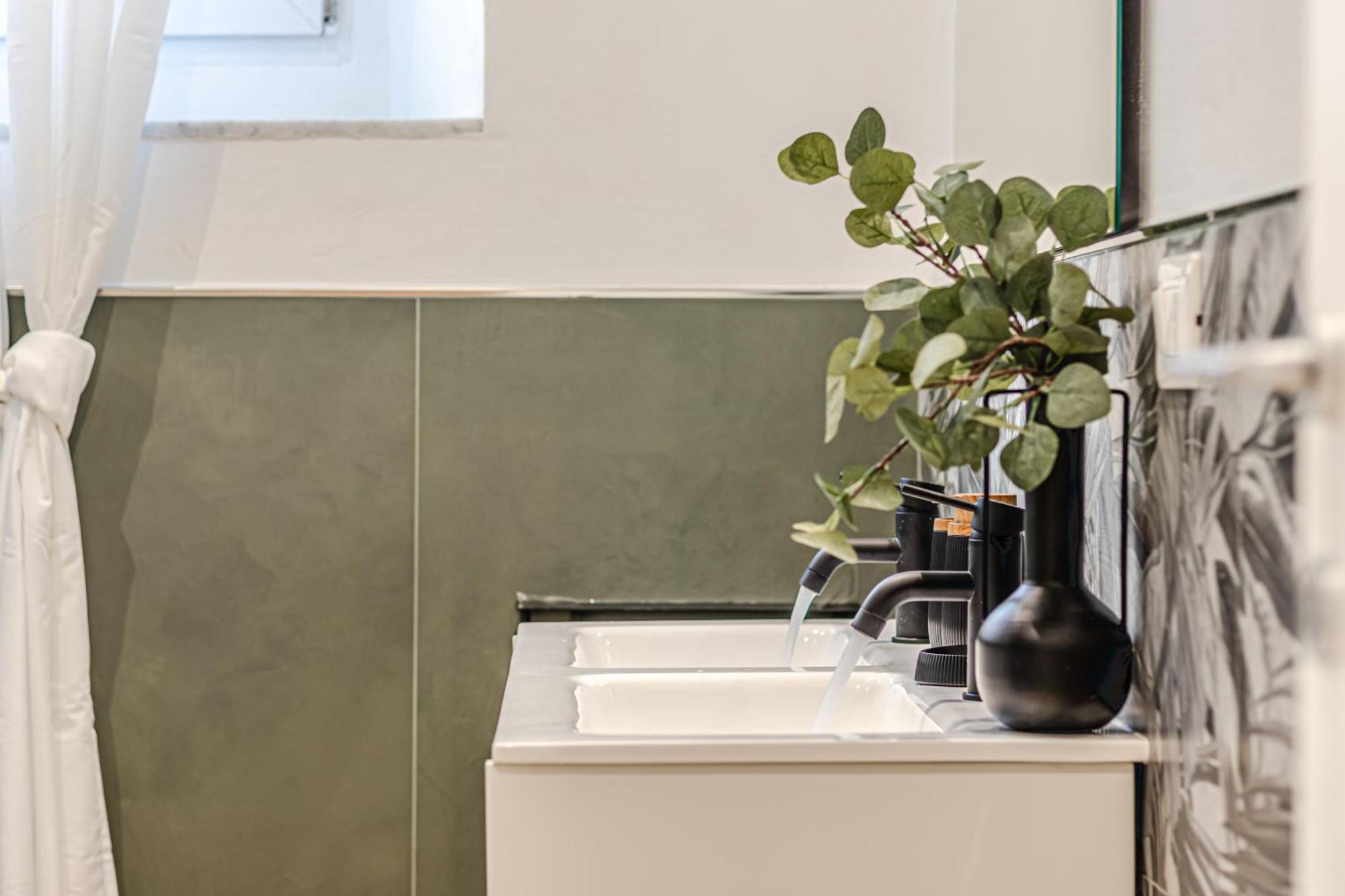 Discover Apartment Livorno Bagian luar foto