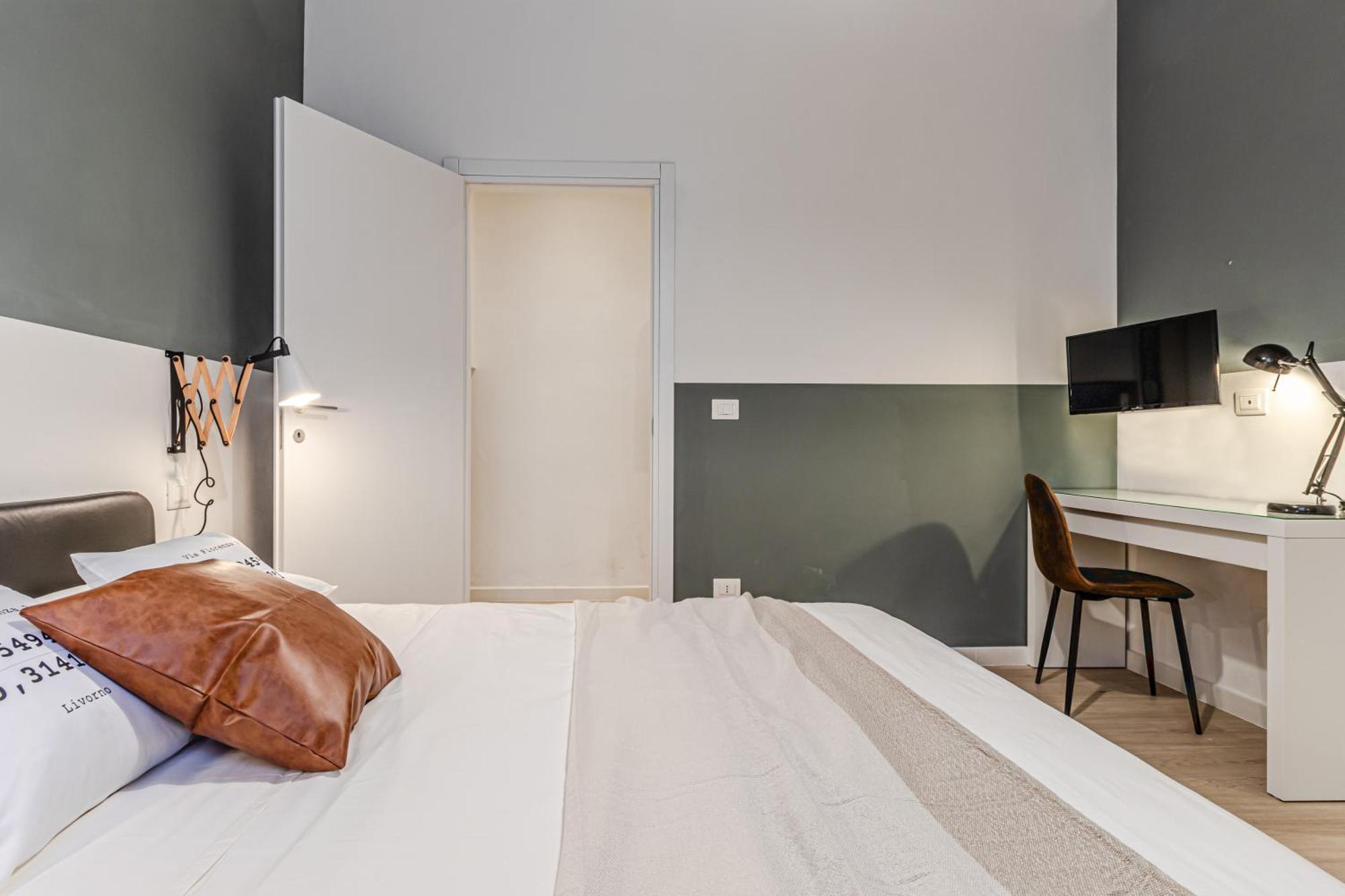 Discover Apartment Livorno Bagian luar foto