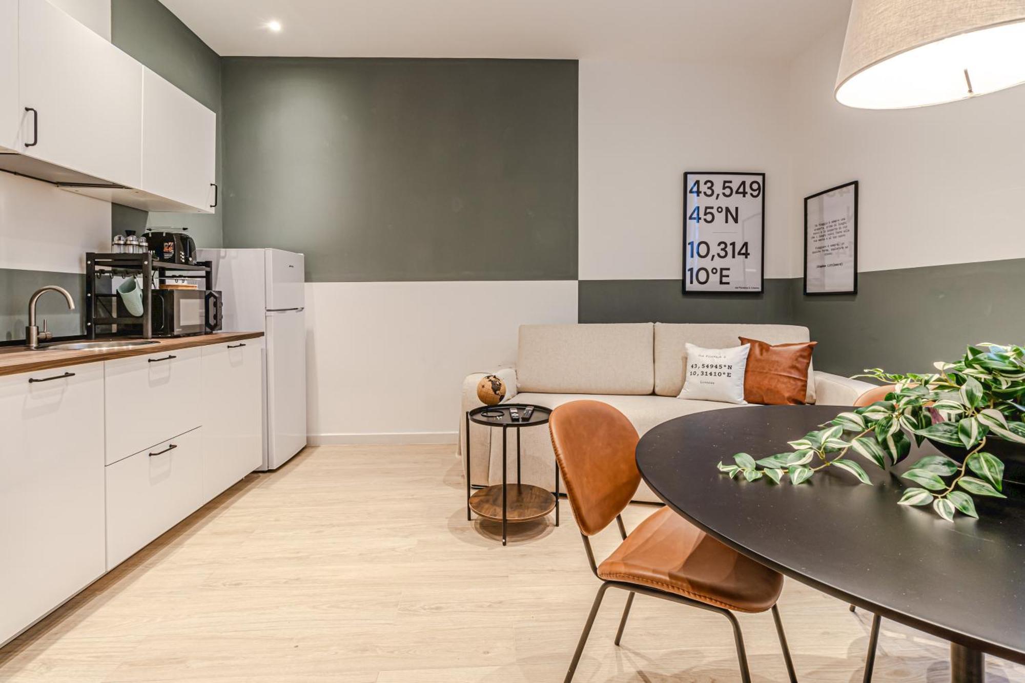 Discover Apartment Livorno Bagian luar foto